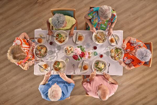 Dine in good company