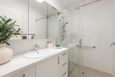 19/62-76 Cavanagh Street