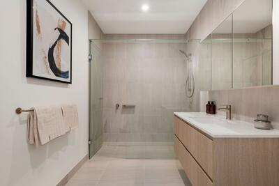 143/100 Station Street