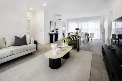 MS/10 Moorhen Street