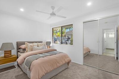 102/5 Lochinvar Court