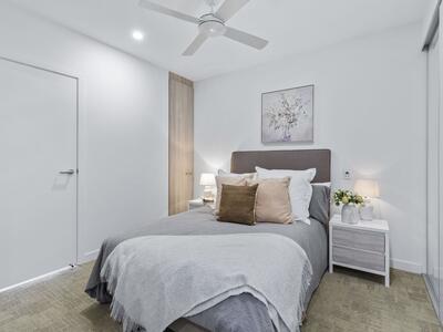 715/50 Longland Street