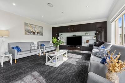 3/104 Country Club Drive