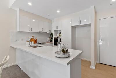 112/37-43 Victoria Street