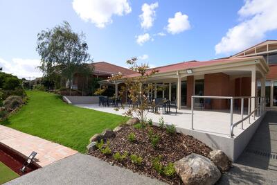 146/100 Station Street