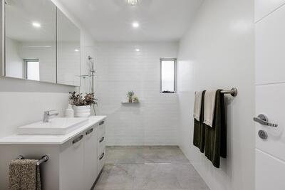 SB/003 Spoonbill Avenue