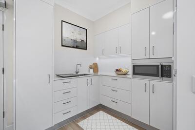 246/21 Gracemere Boulevard