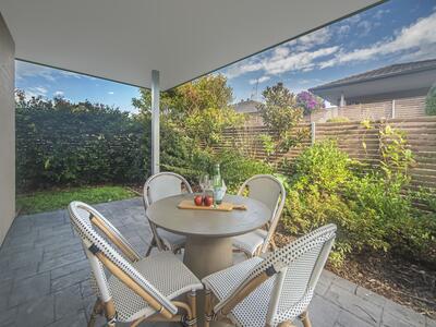 82/62 Island Point Road