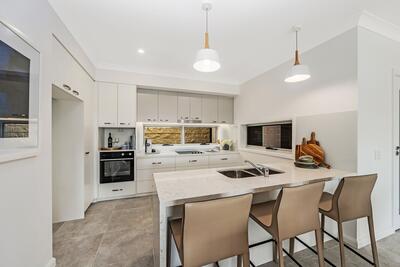 SB/021 Spoonbill Avenue