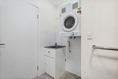 246/21 Gracemere Boulevard