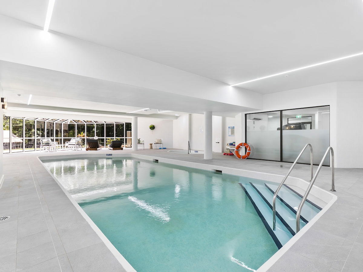 Gallery item image 3